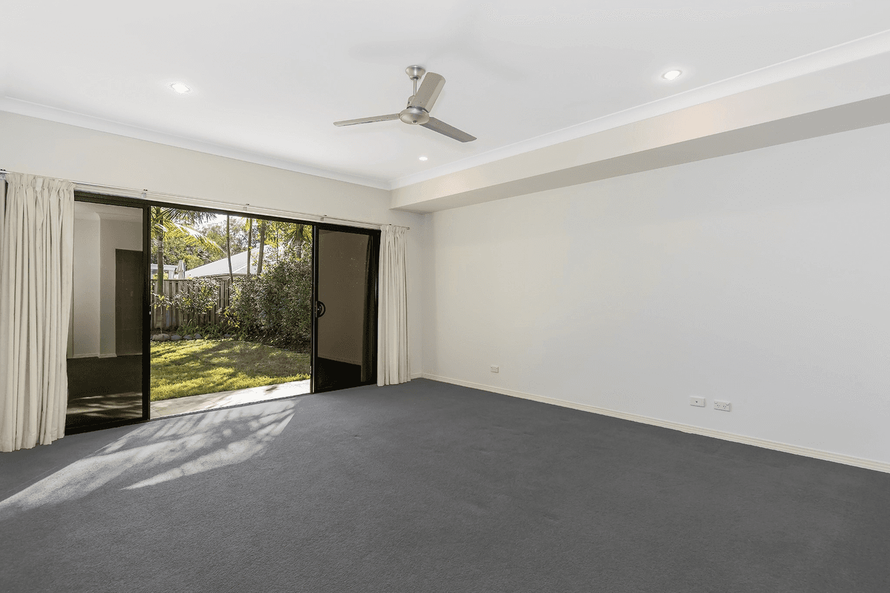 10 Kingtide Lane, COOMERA WATERS, QLD 4209