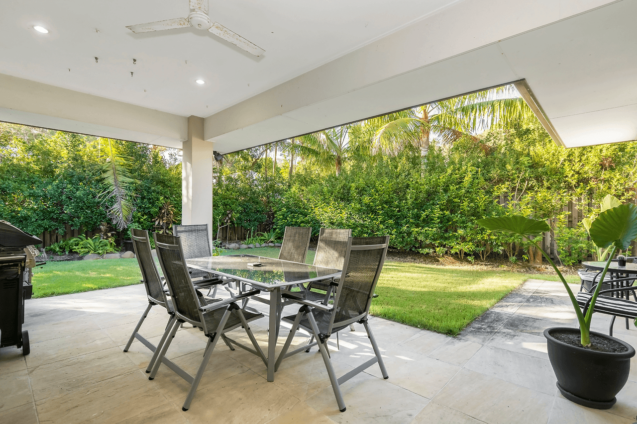 10 Kingtide Lane, COOMERA WATERS, QLD 4209