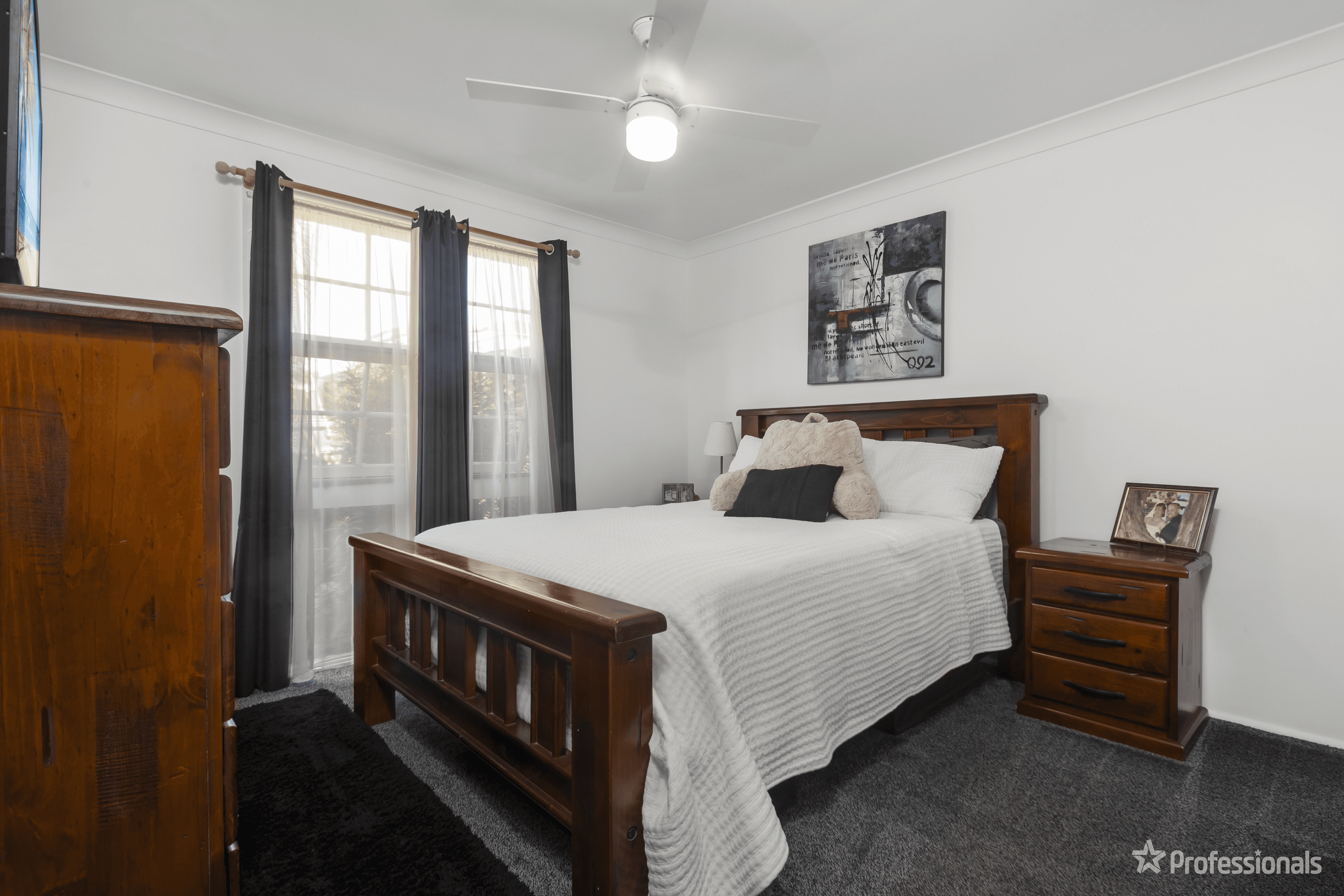 2 Weddin Place, RUSE, NSW 2560