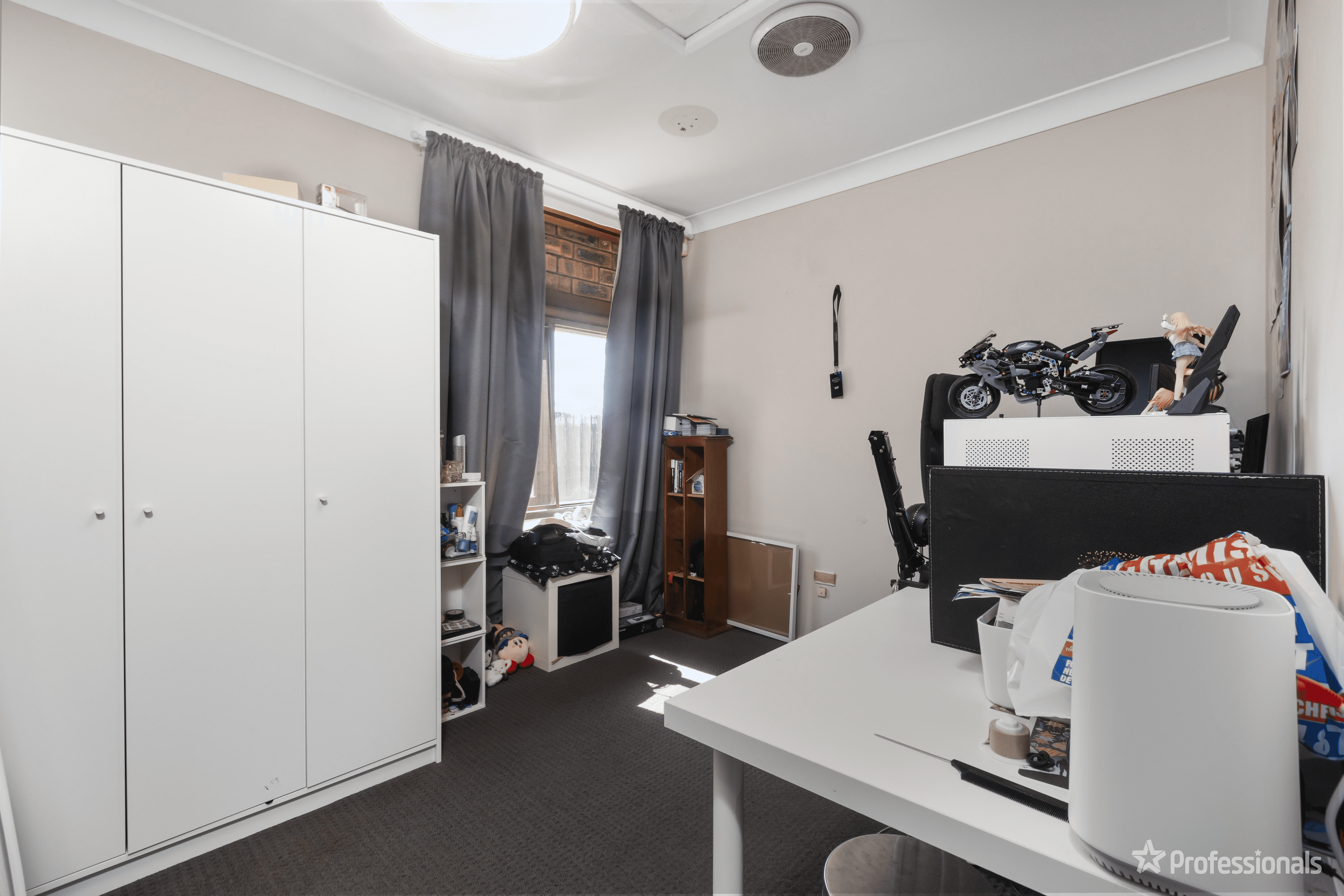 2 Weddin Place, RUSE, NSW 2560