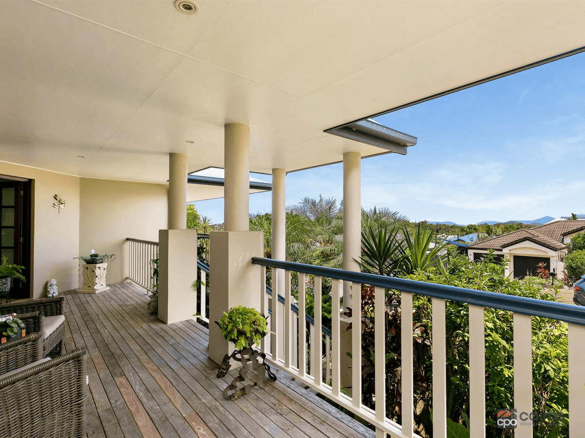 26 MACARTHUR Close, PALM COVE, QLD 4879