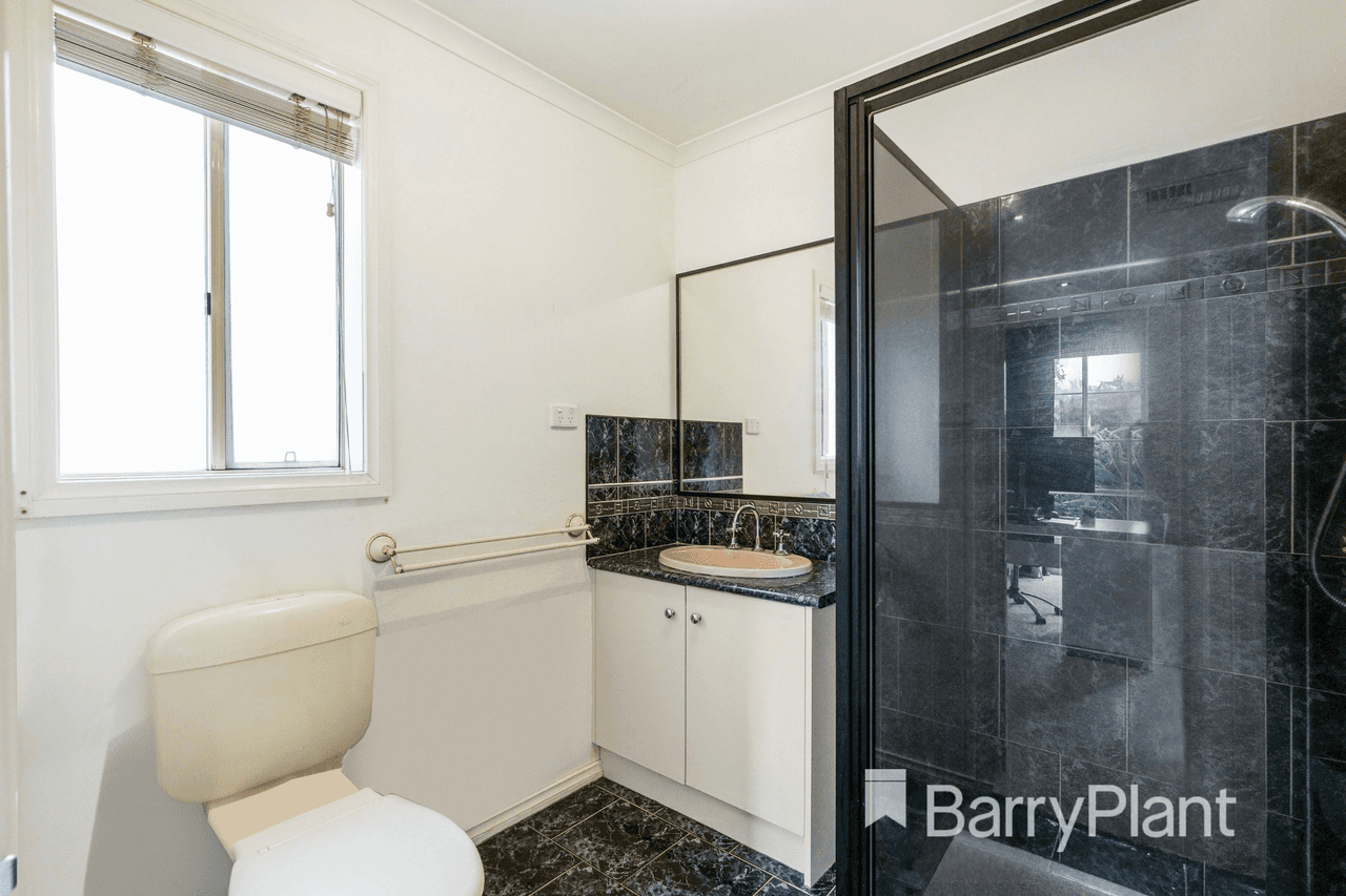 17 Penny Crescent, Hoppers Crossing, VIC 3029