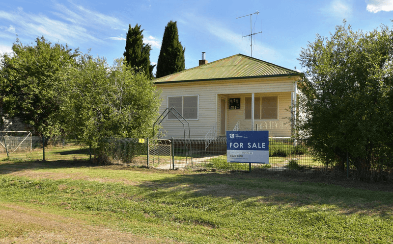 9 Red Hill Road, BOWNING, NSW 2582