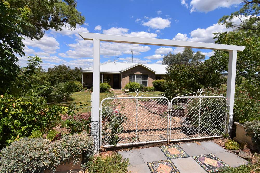 175R Nubingerie Road Benolong via, WELLINGTON, NSW 2820