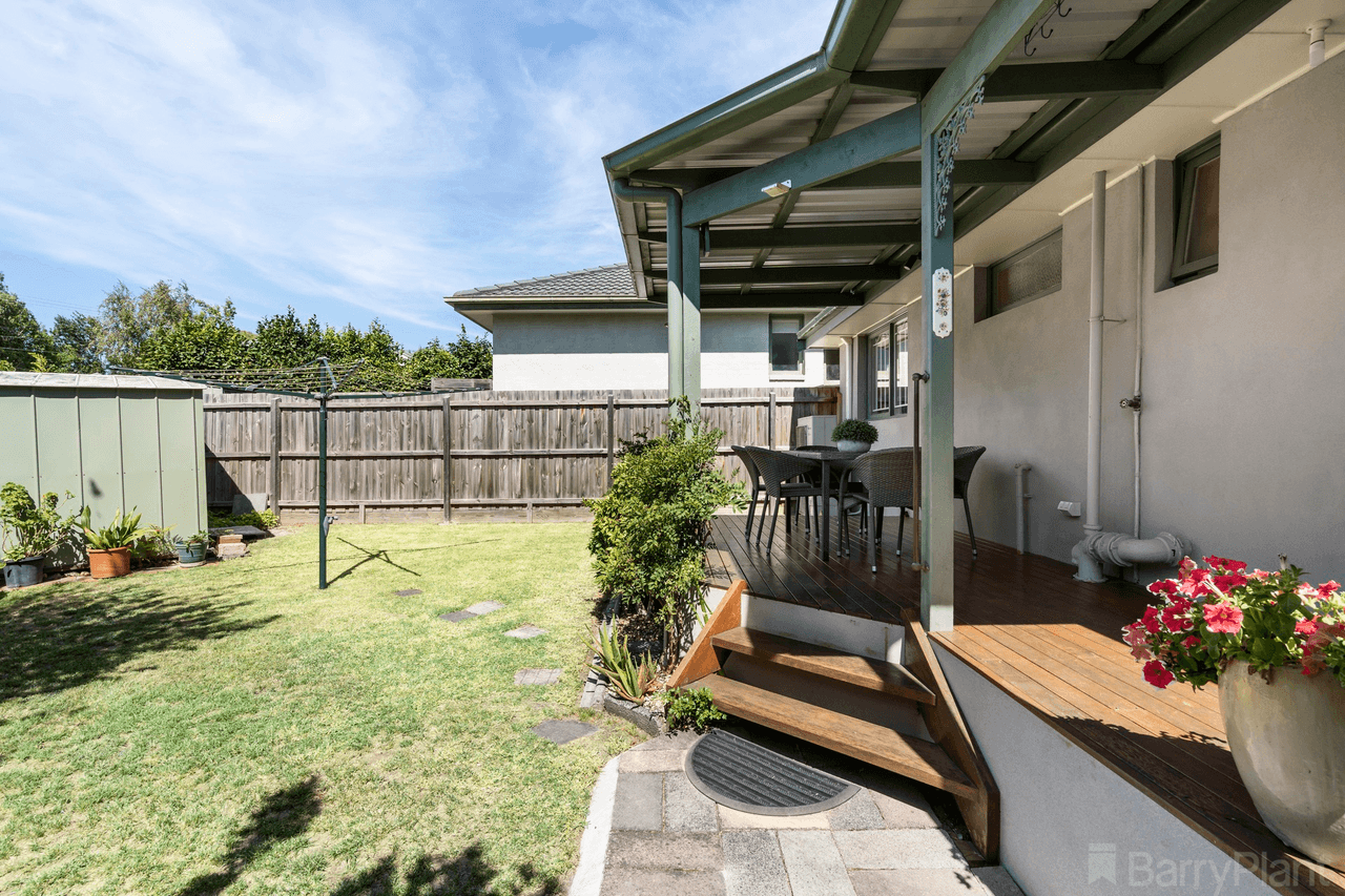 1/2 Tooronga Road, Ringwood East, VIC 3135