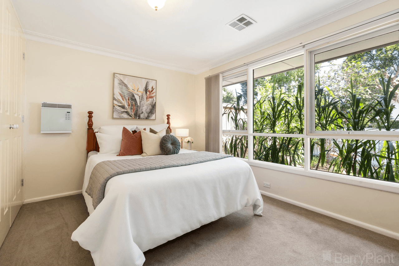 1/2 Tooronga Road, Ringwood East, VIC 3135