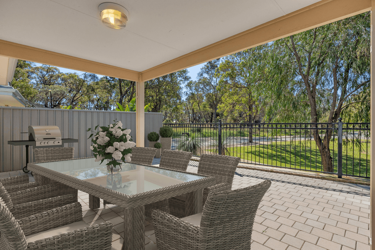 10 Enfield Lane, WELLARD, WA 6170