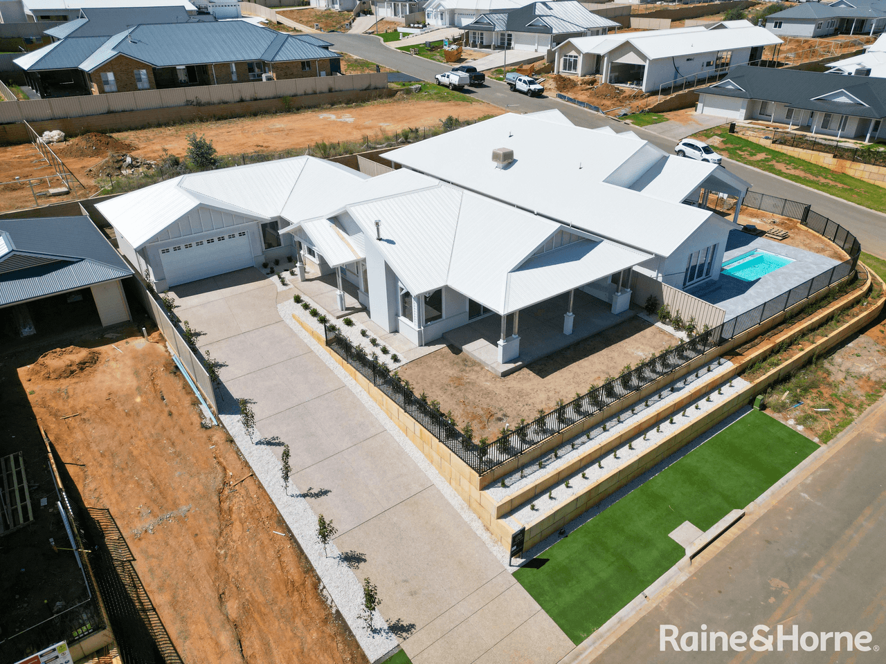 260 Muttama Parade, GOBBAGOMBALIN, NSW 2650