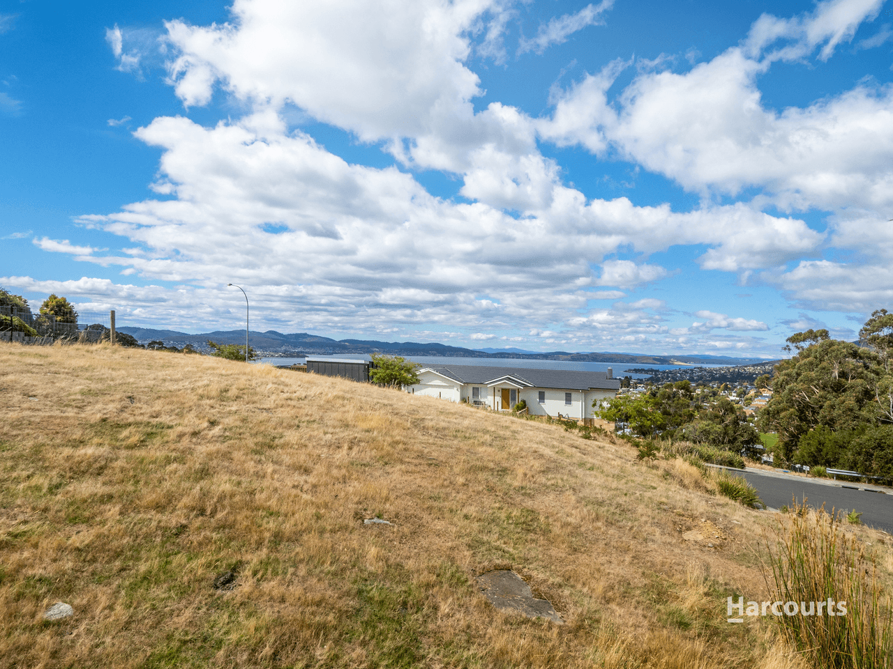 19 Thelma Drive, WEST HOBART, TAS 7000