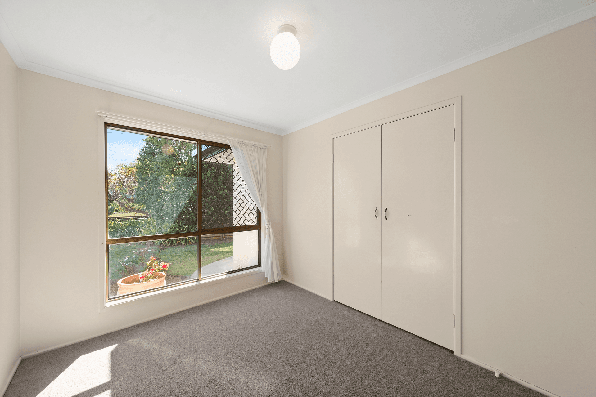 18 Faith Street, Rangeville, QLD 4350