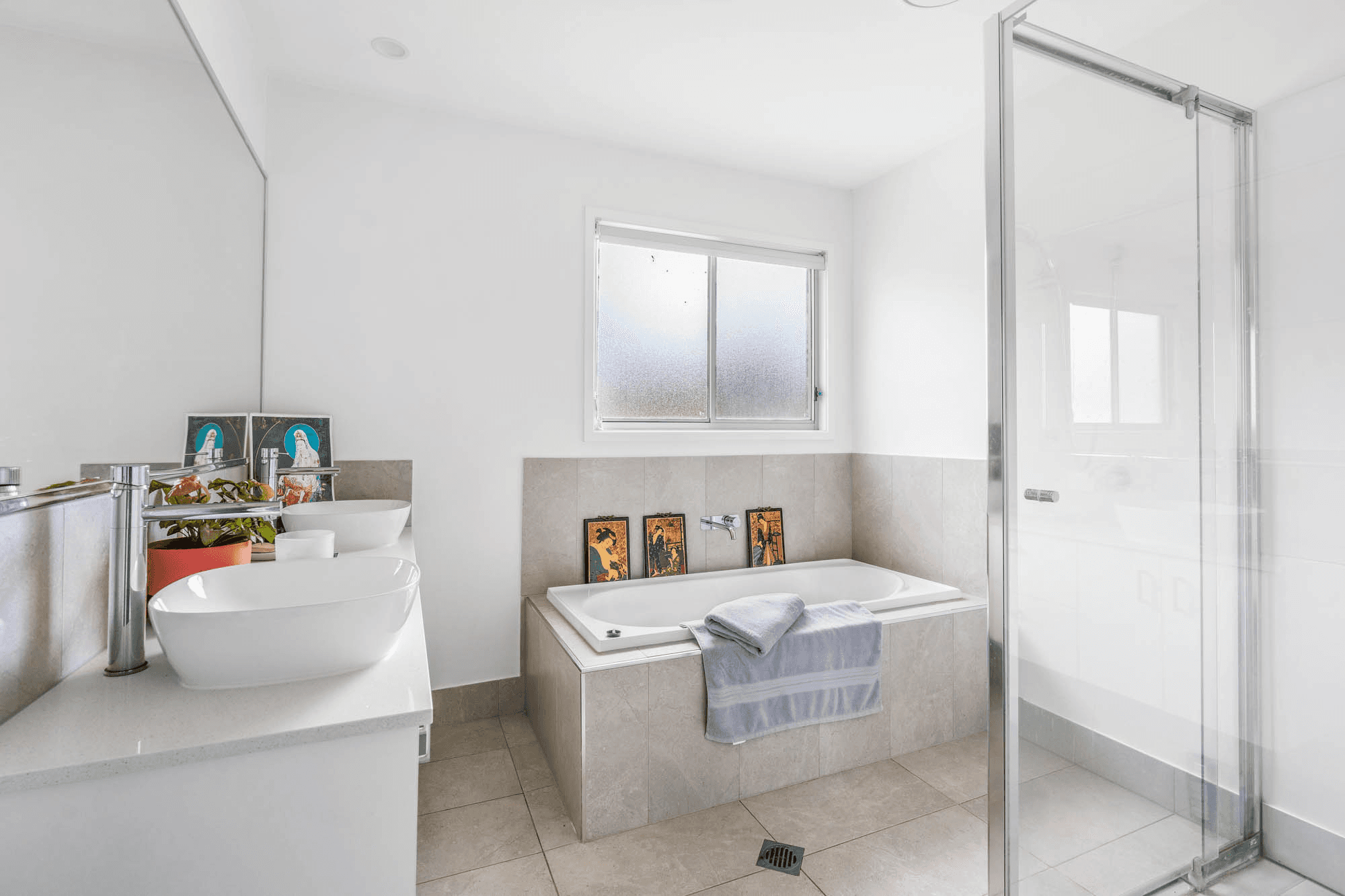 2 Carissa Street, RUSSELL ISLAND, QLD 4184