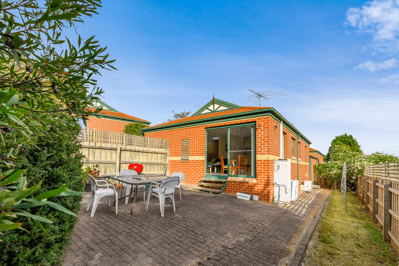 10/27 Cavalier Street, DONCASTER EAST, VIC 3109