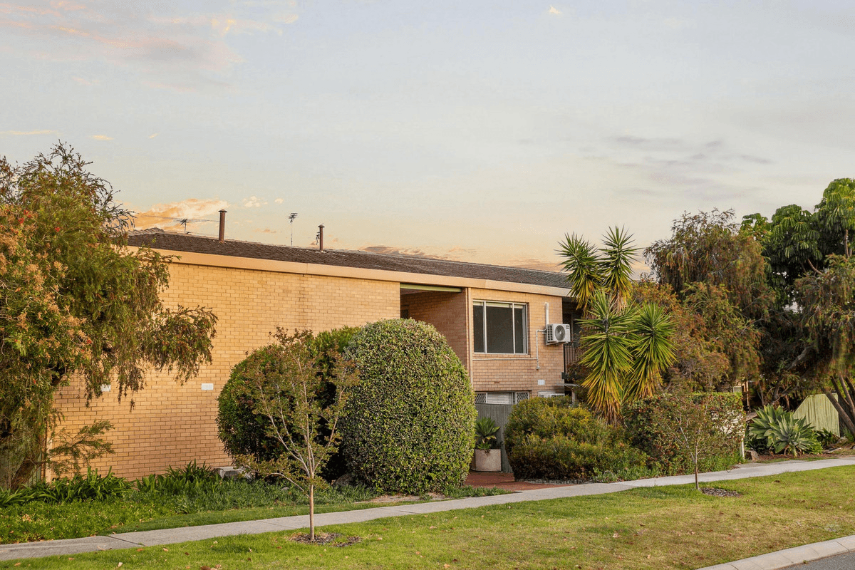 8/26 Thurlow Avenue, Yokine, WA 6060