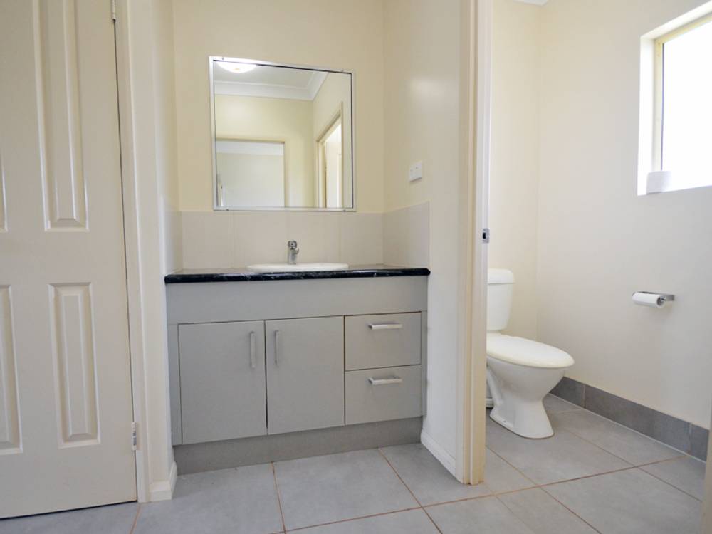 20 Fairway Ave, Rocky Point, QLD 4874