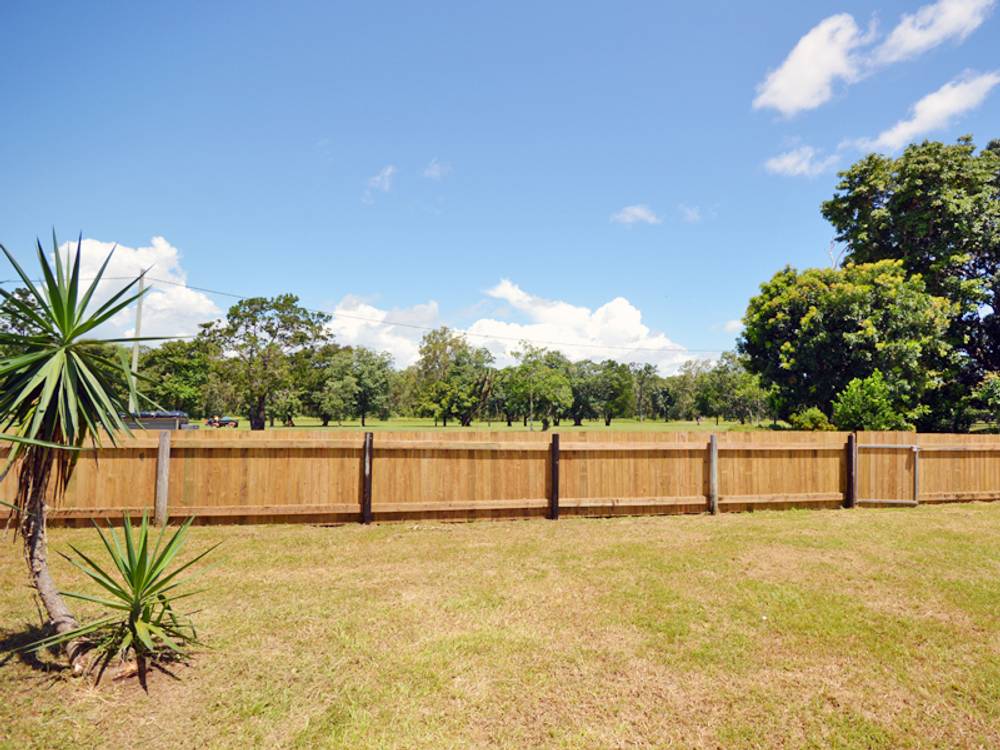 20 Fairway Ave, Rocky Point, QLD 4874