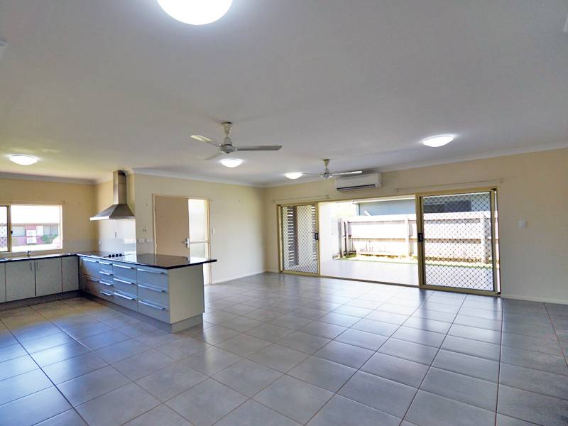 20 Fairway Ave, Rocky Point, QLD 4874