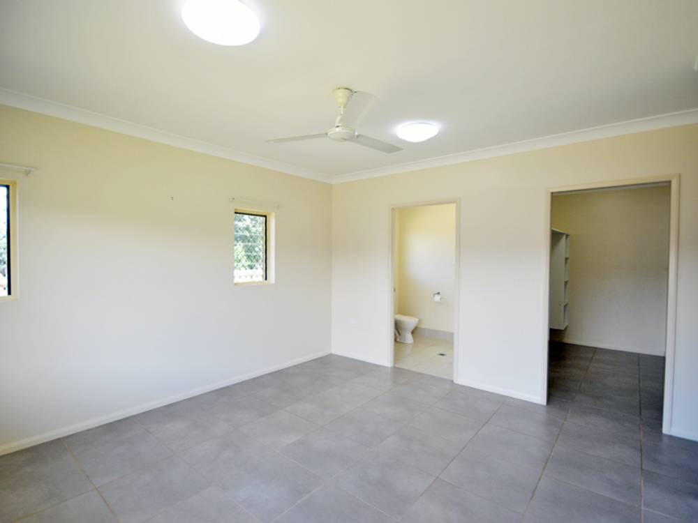 20 Fairway Ave, Rocky Point, QLD 4874