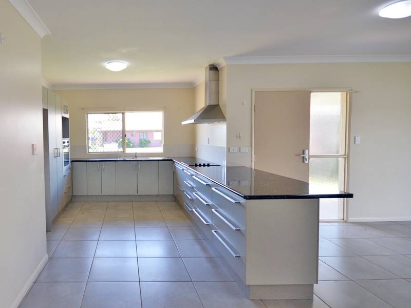 20 Fairway Ave, Rocky Point, QLD 4874