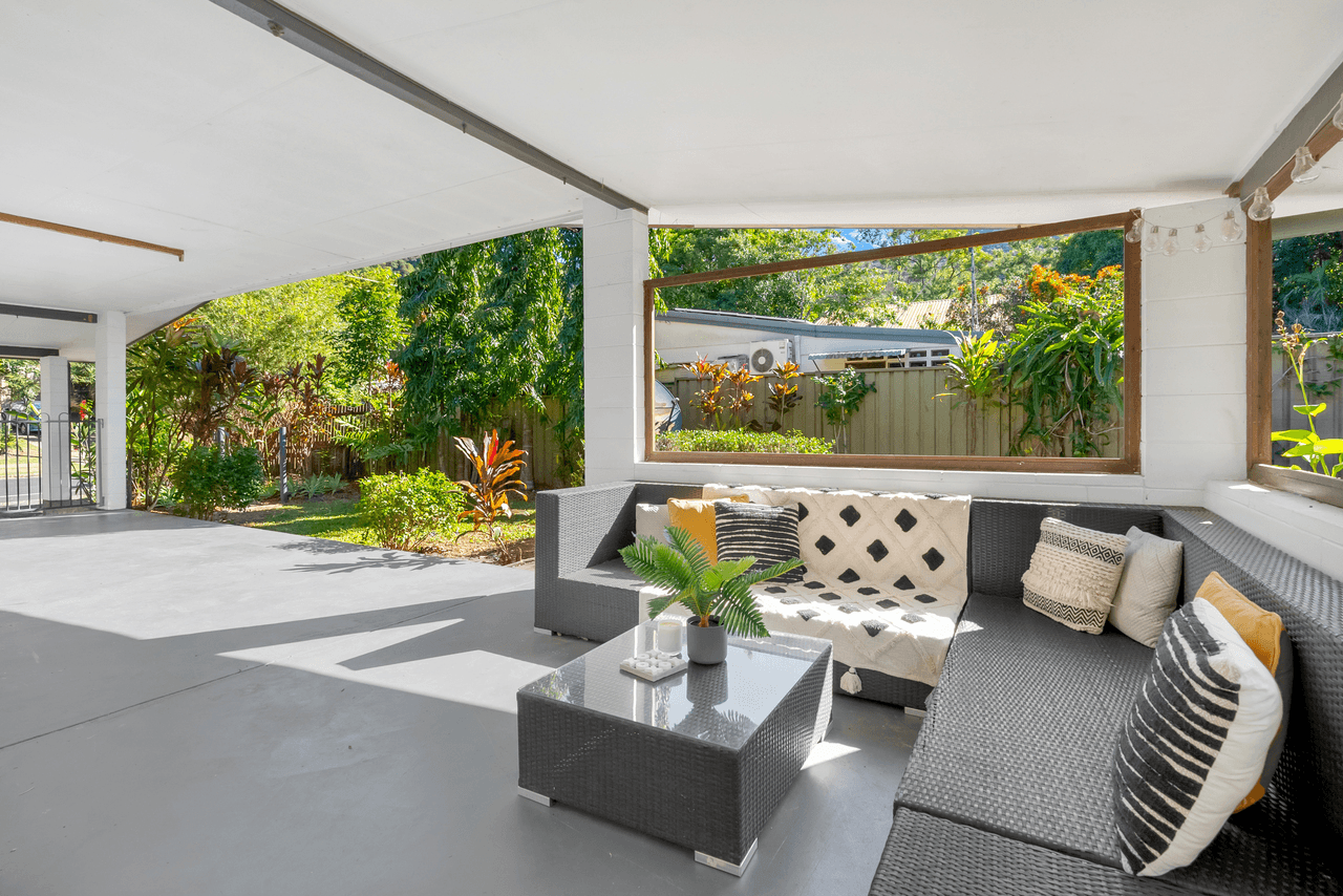 38 Anne Street, SMITHFIELD, QLD 4878