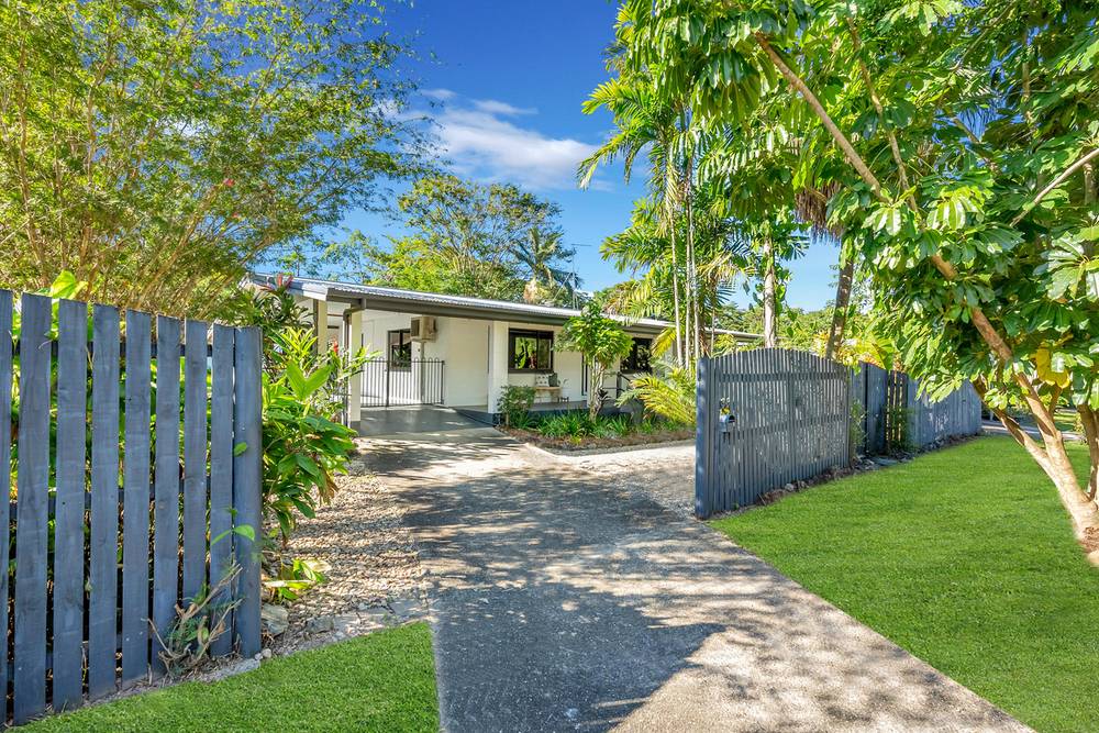 38 Anne Street, SMITHFIELD, QLD 4878