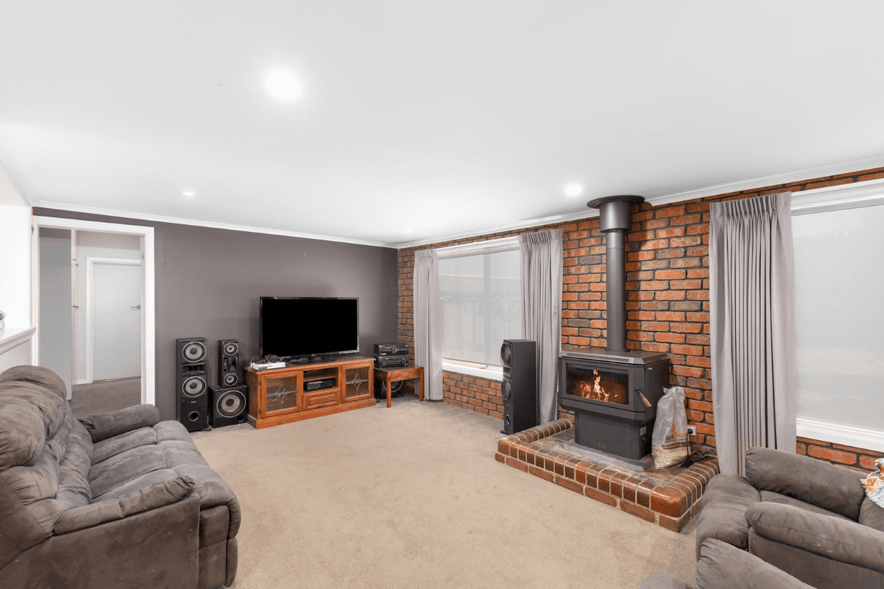 11 Sutton Avenue, MOUNT GAMBIER, SA 5290