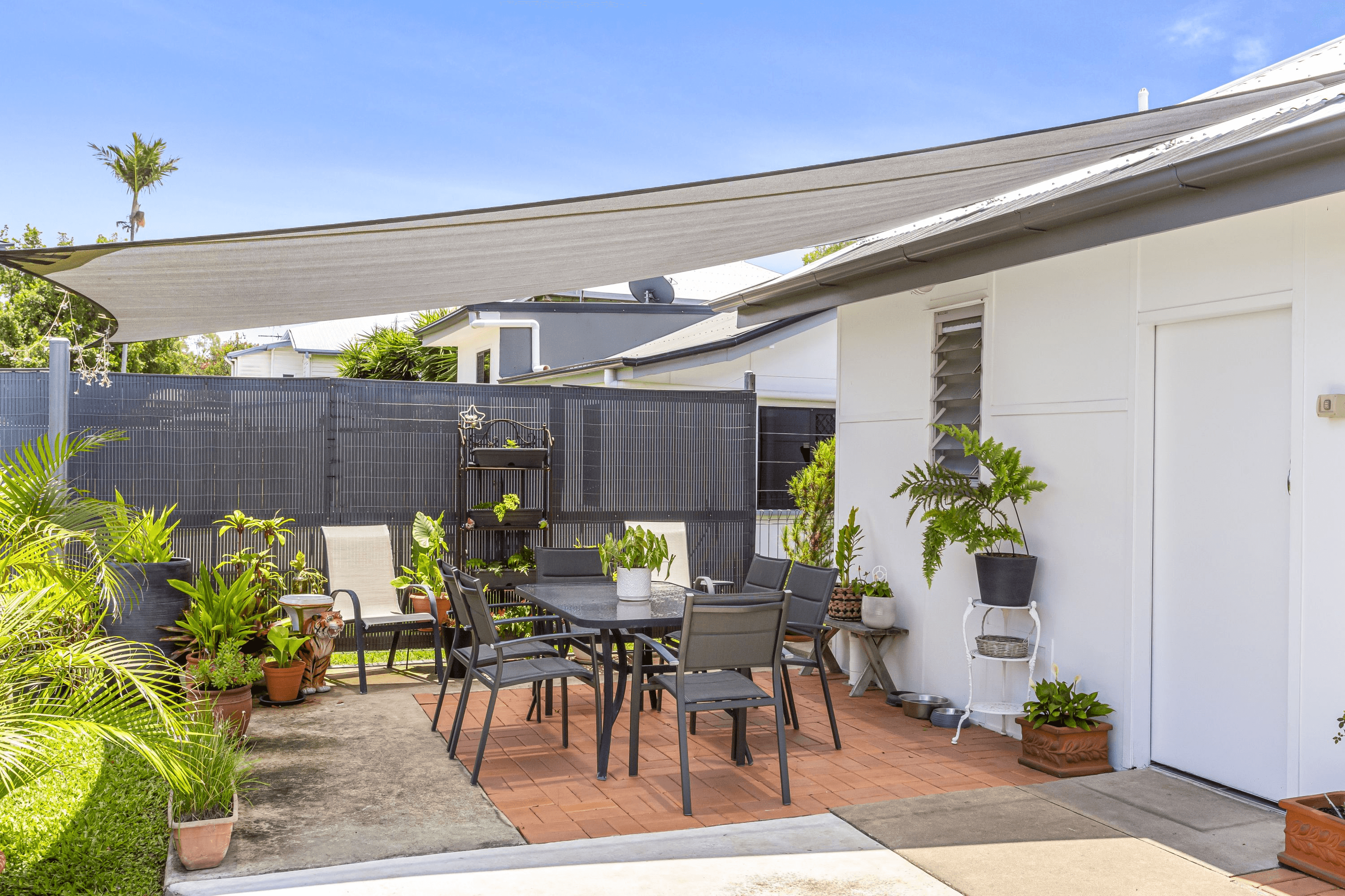 1 Dally Street, WANDAL, QLD 4700