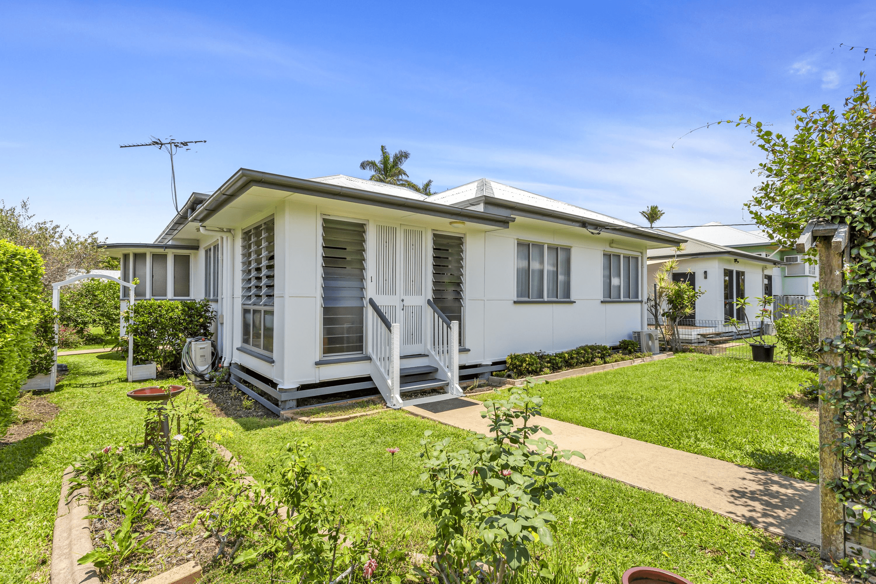 1 Dally Street, WANDAL, QLD 4700