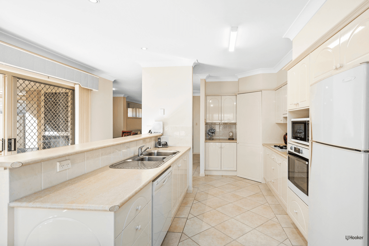 27 Kimberley Circuit, BANORA POINT, NSW 2486