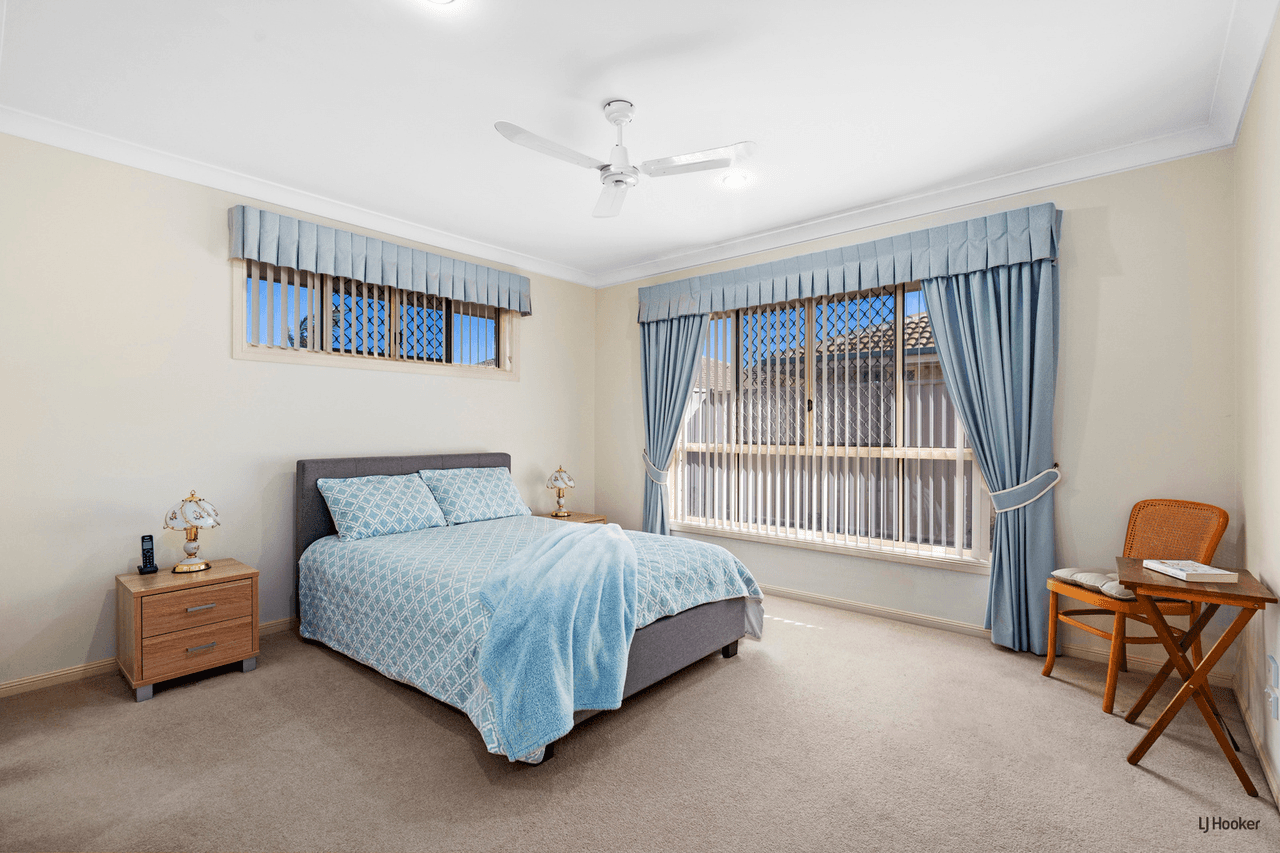 27 Kimberley Circuit, BANORA POINT, NSW 2486