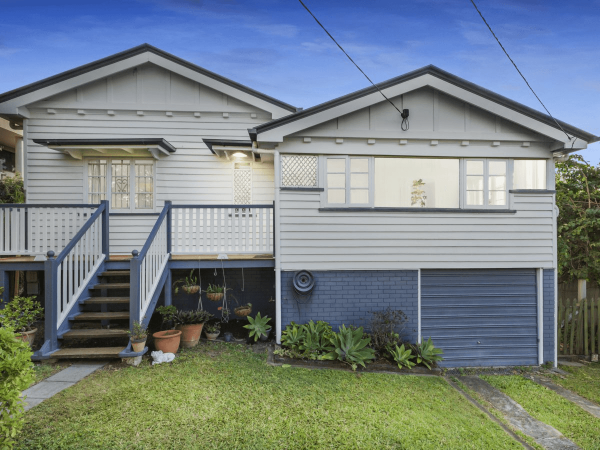 42 Wingarra Street, YEERONGPILLY, QLD 4105