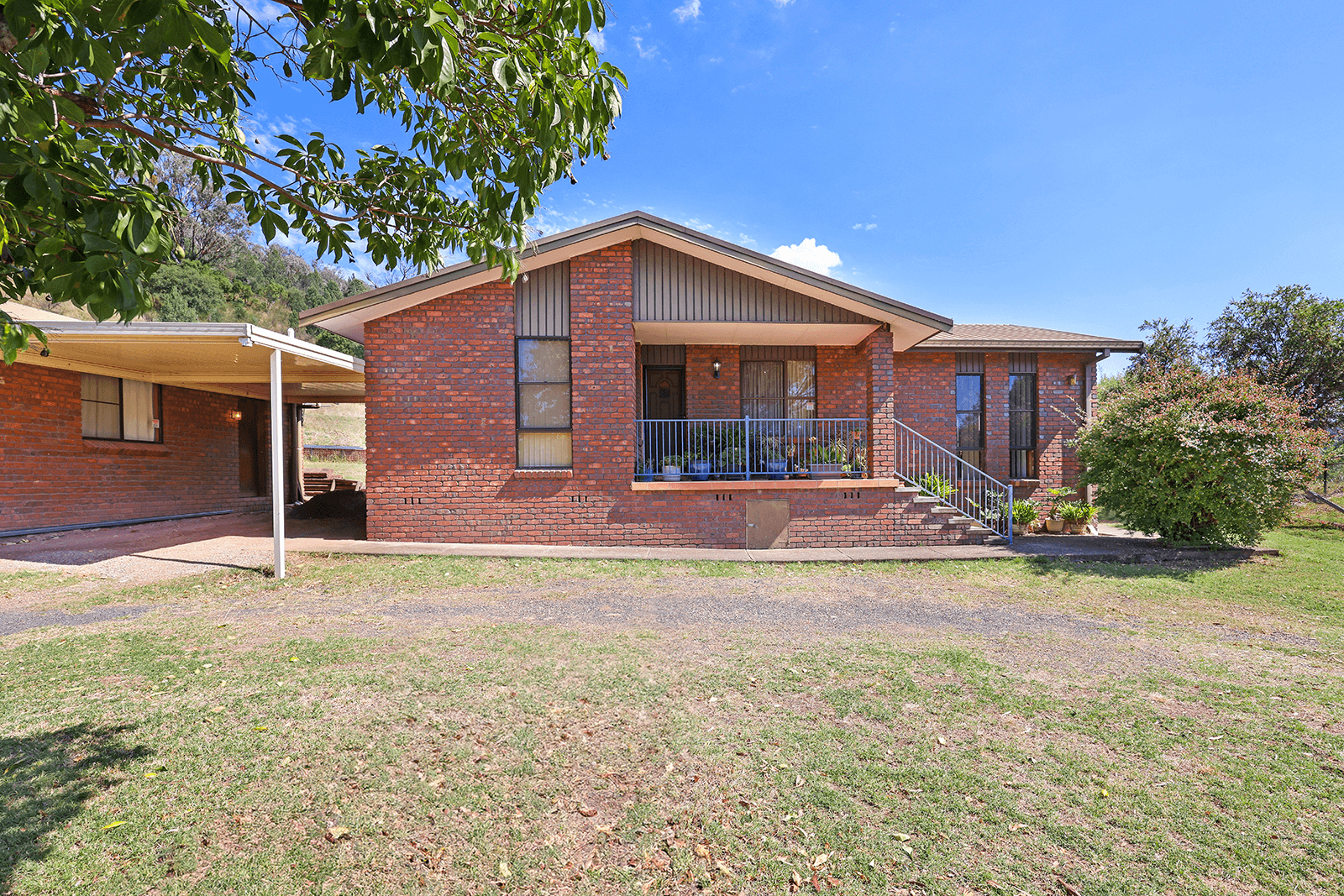 28 Angwins Lane, TAMWORTH, NSW 2340