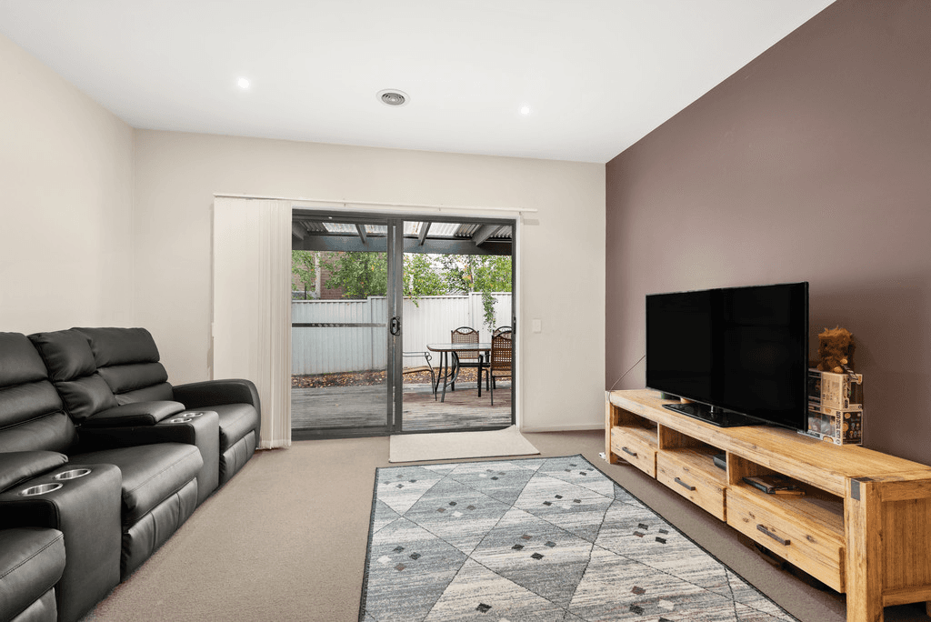 39 Botanic Drive, PAKENHAM, VIC 3810