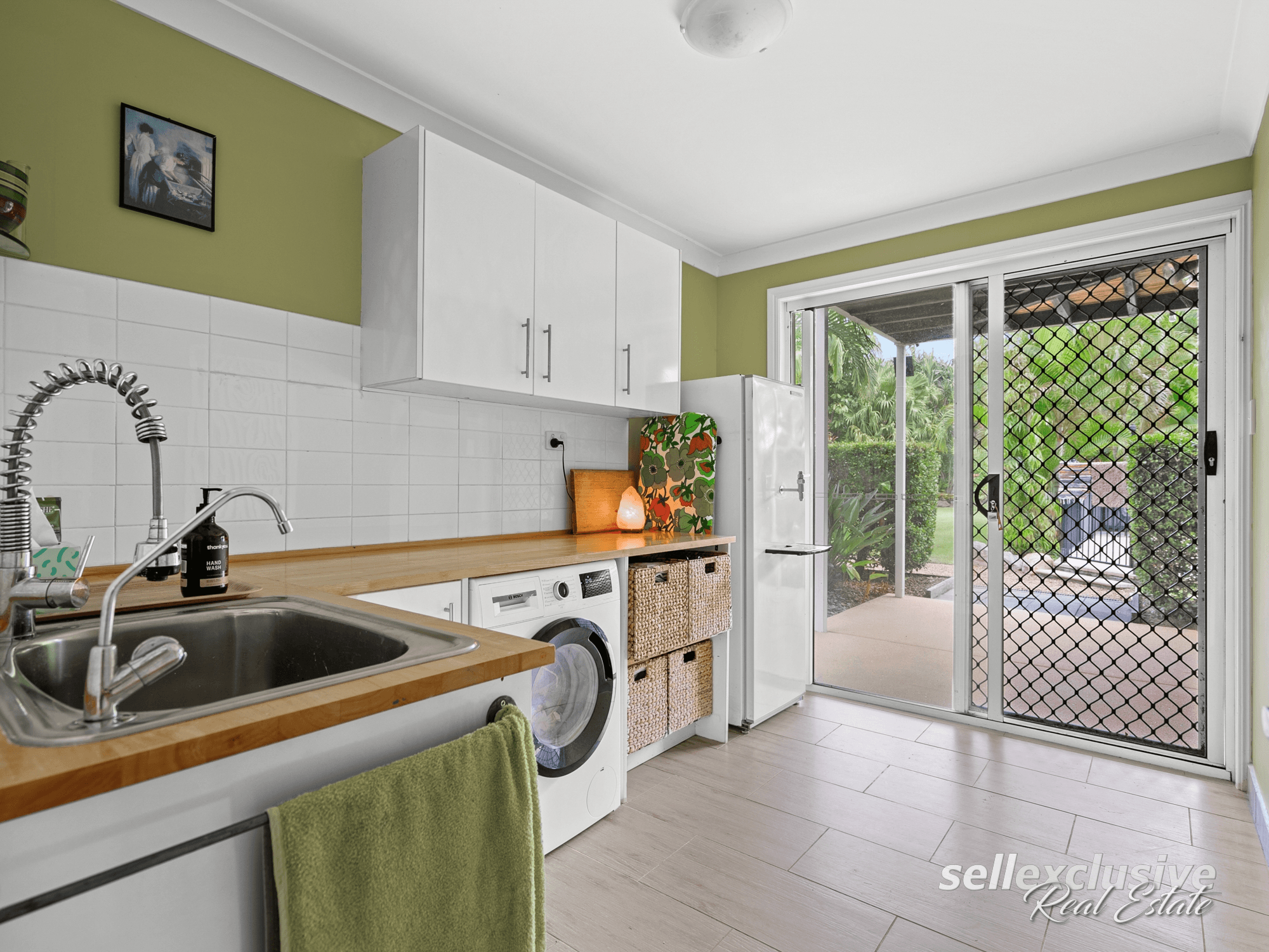 13 Sydes Court, Ningi, QLD 4511