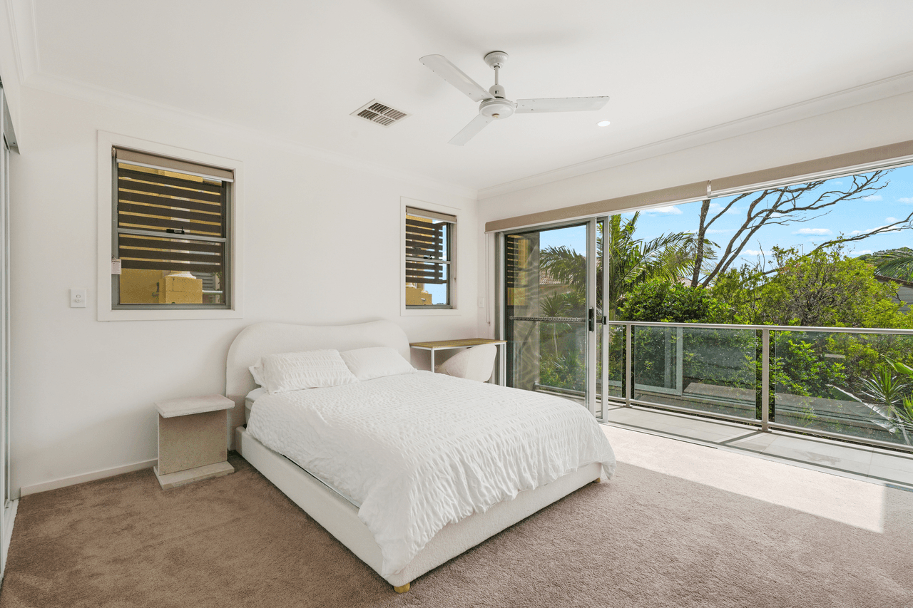 1/17 Stephens Street, BURLEIGH HEADS, QLD 4220