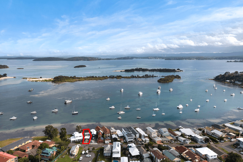 51 Marks Parade, MARKS POINT, NSW 2280