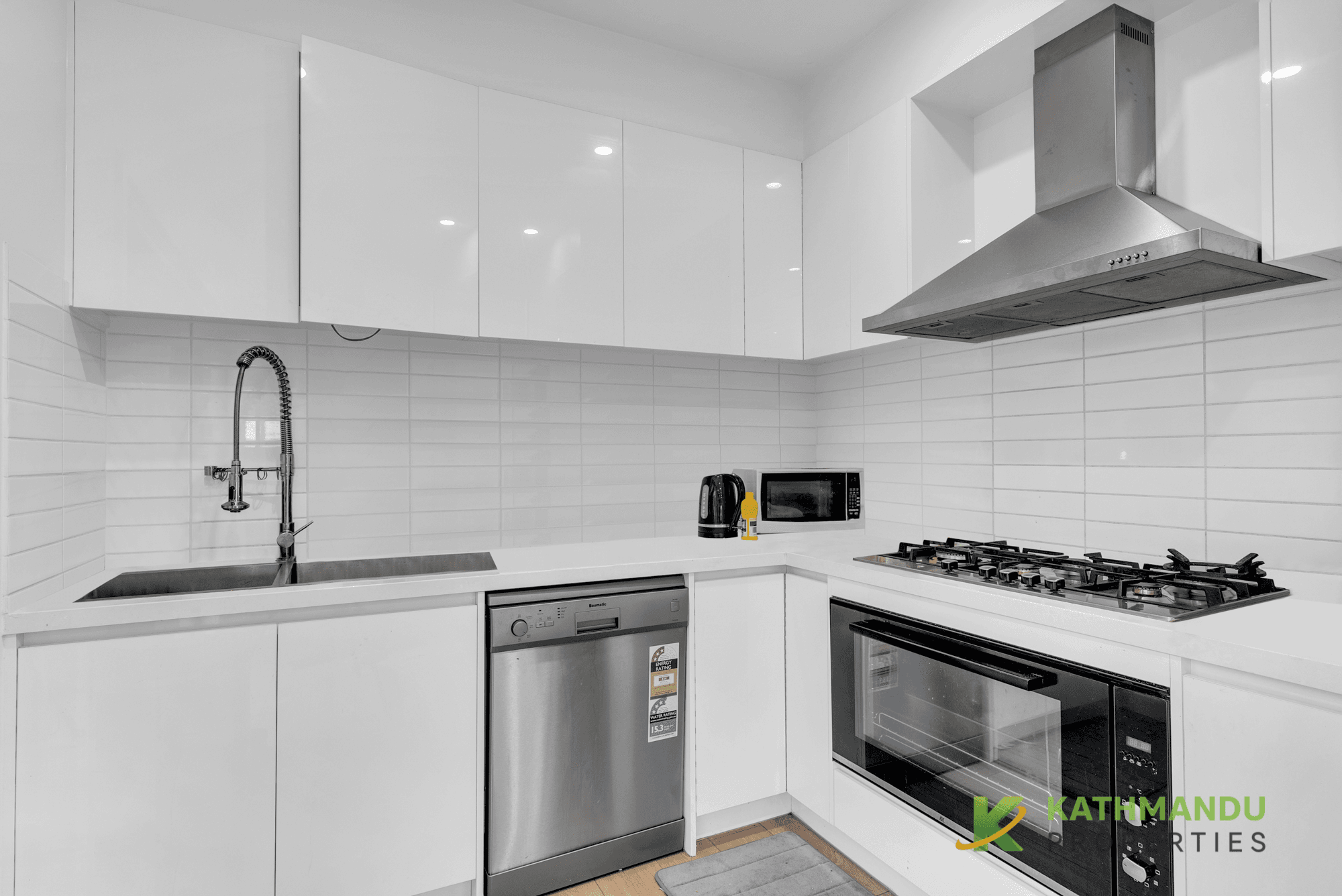 2 Moss Court, GLENROY, VIC 3046