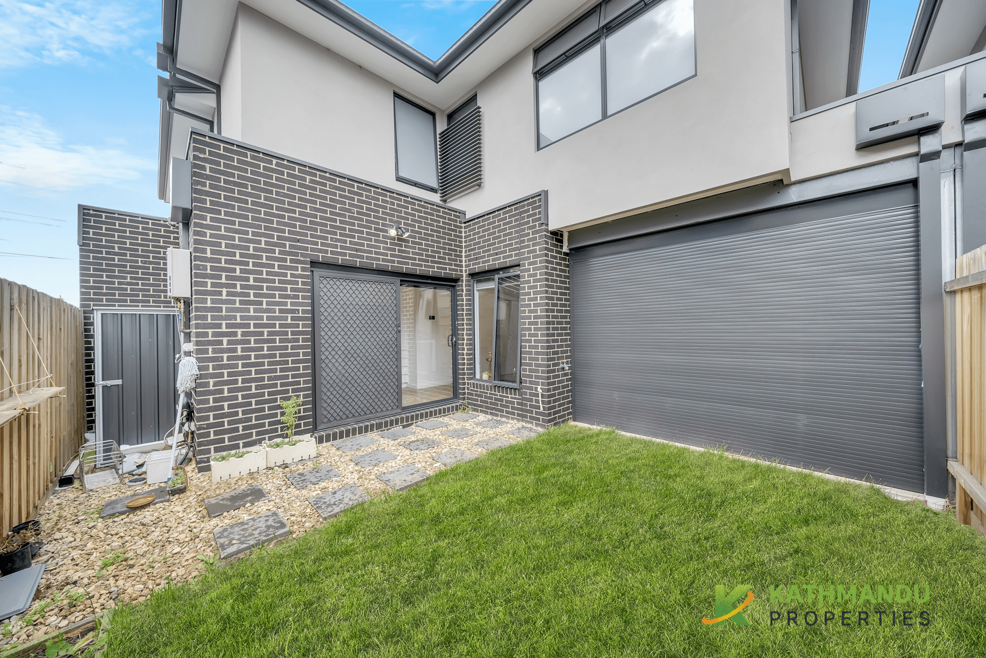 2 Moss Court, GLENROY, VIC 3046