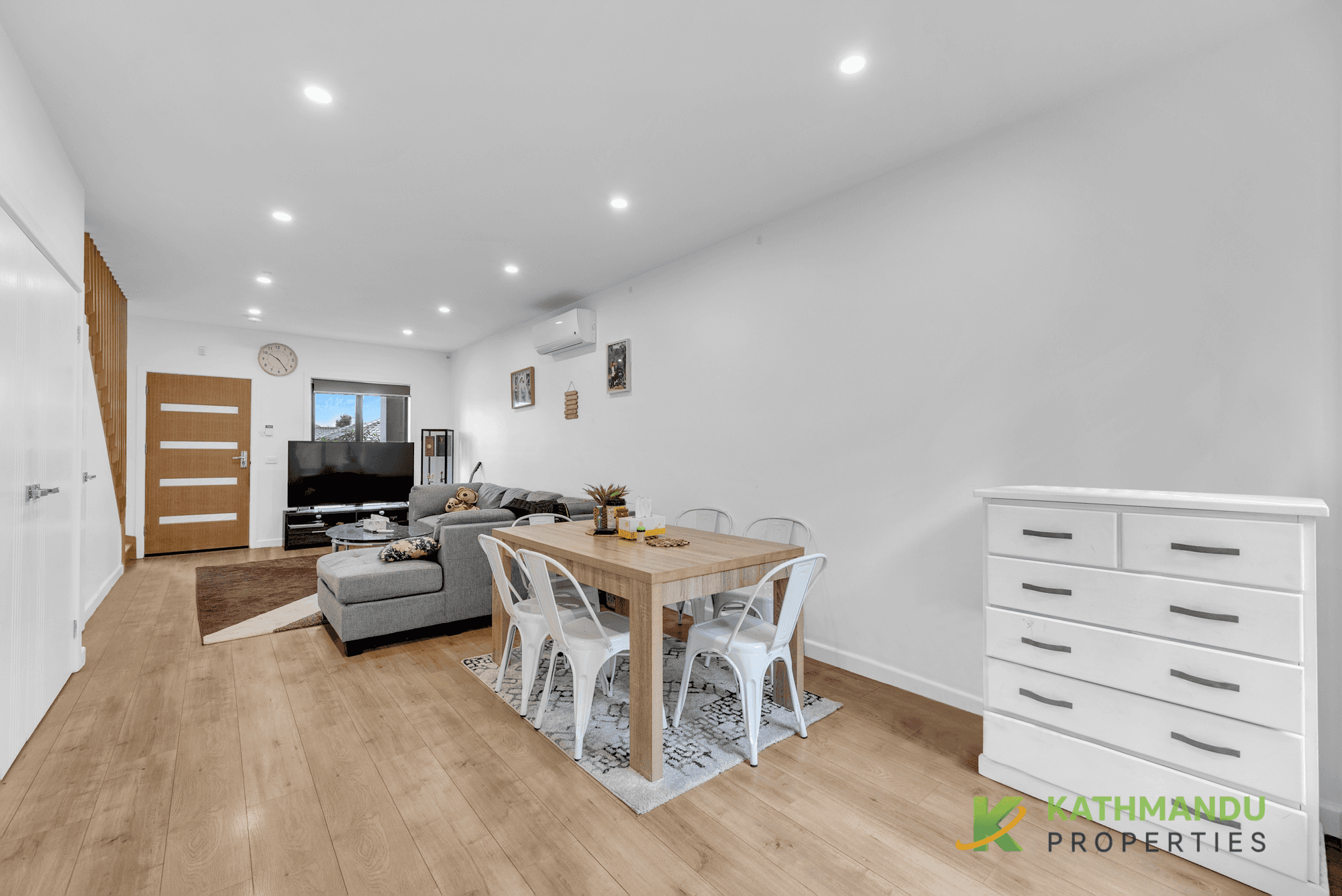 2 Moss Court, GLENROY, VIC 3046