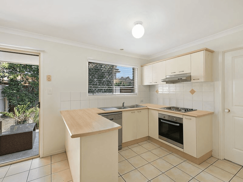 34/333 Colburn Avenue, VICTORIA POINT, QLD 4165