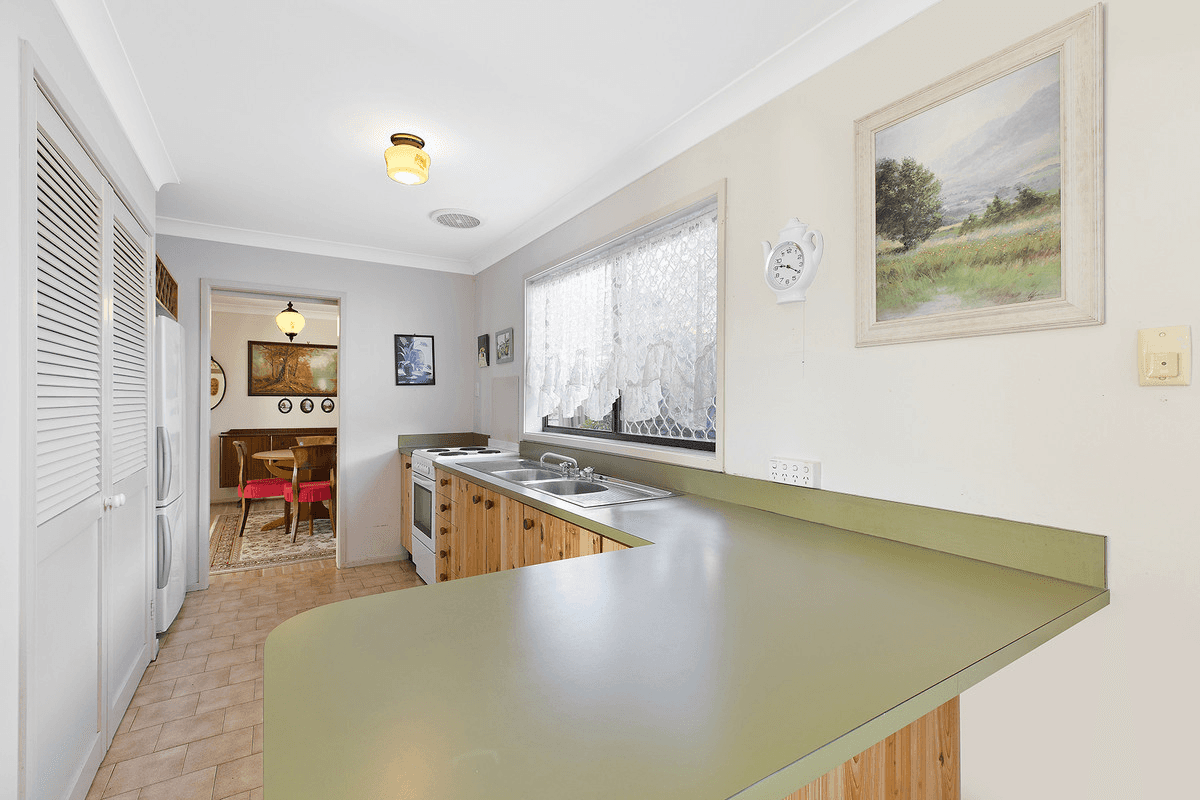 2 Ithaca Street, BATEAU BAY, nsw 2261