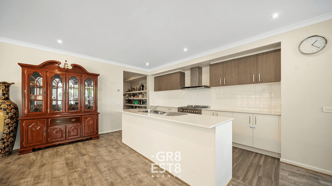 65 Aquatic Drive, CRANBOURNE WEST, VIC 3977