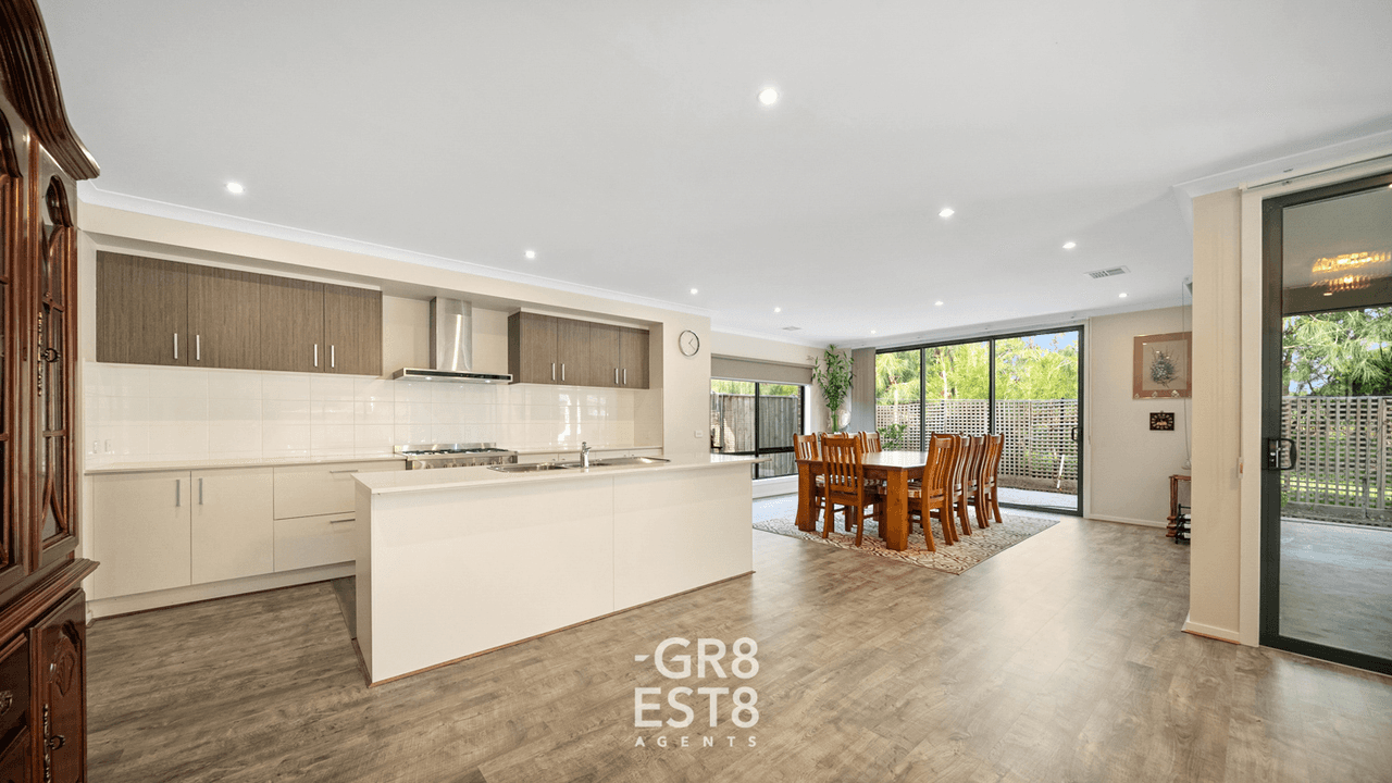 65 Aquatic Drive, CRANBOURNE WEST, VIC 3977