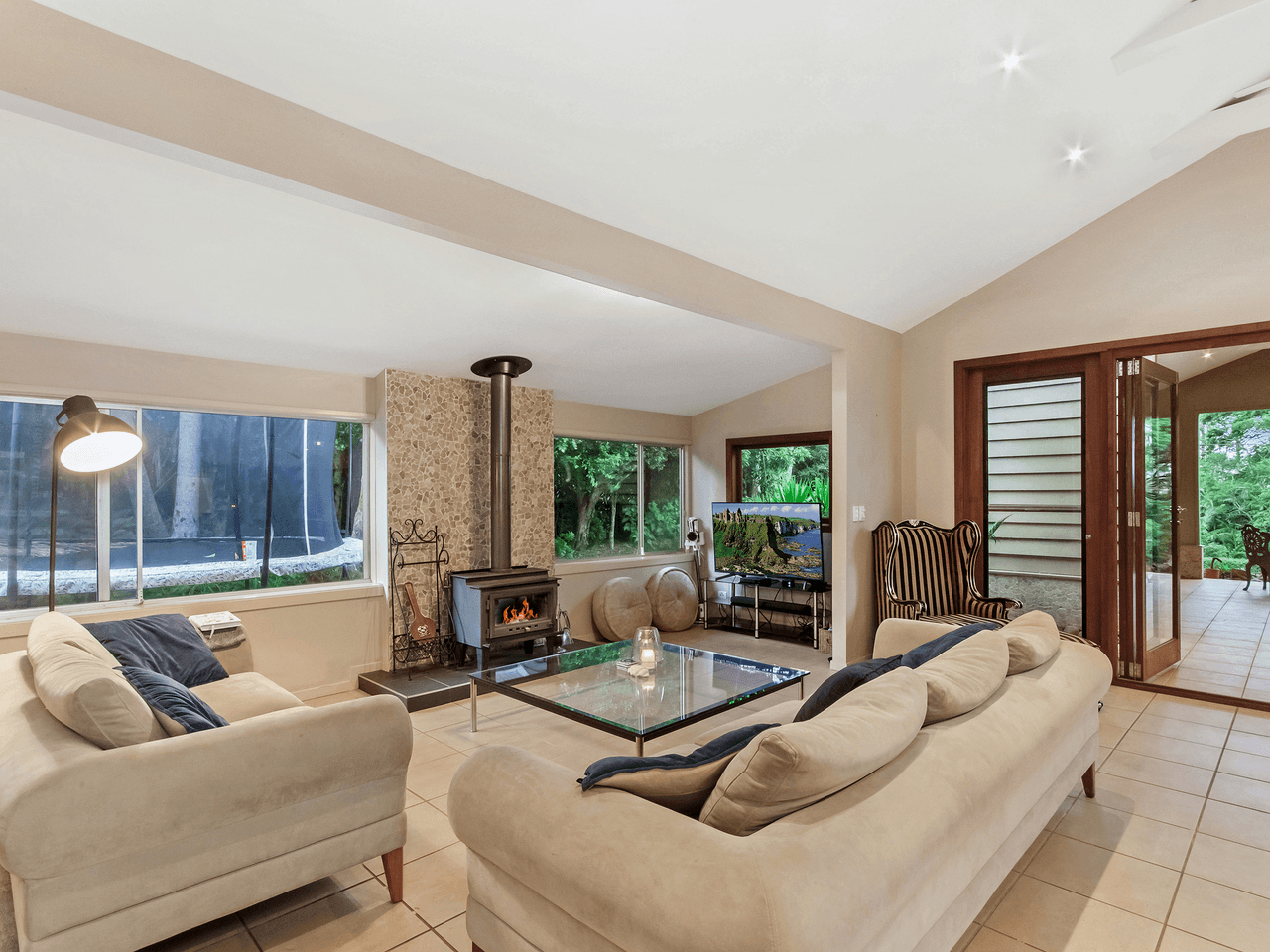 26-28 North Street, TAMBORINE MOUNTAIN, QLD 4272