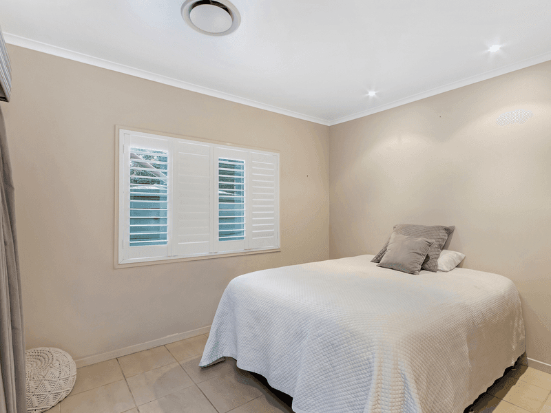 26-28 North Street, TAMBORINE MOUNTAIN, QLD 4272