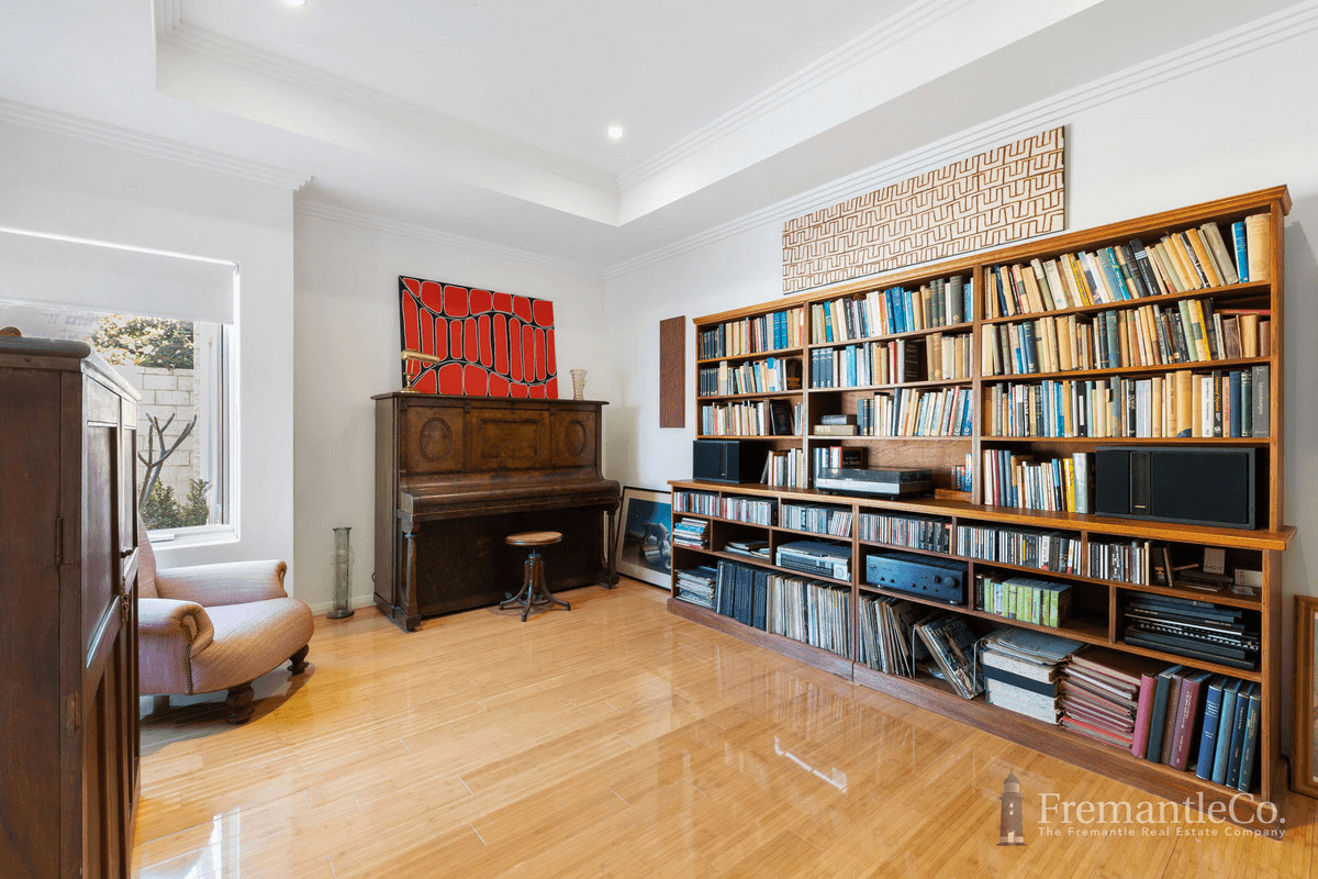 83A Shepherd Street, Beaconsfield, WA 6162