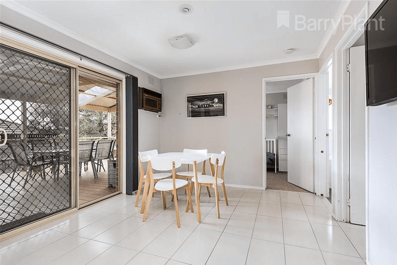 25 Rossiter Avenue, Endeavour Hills, VIC 3802