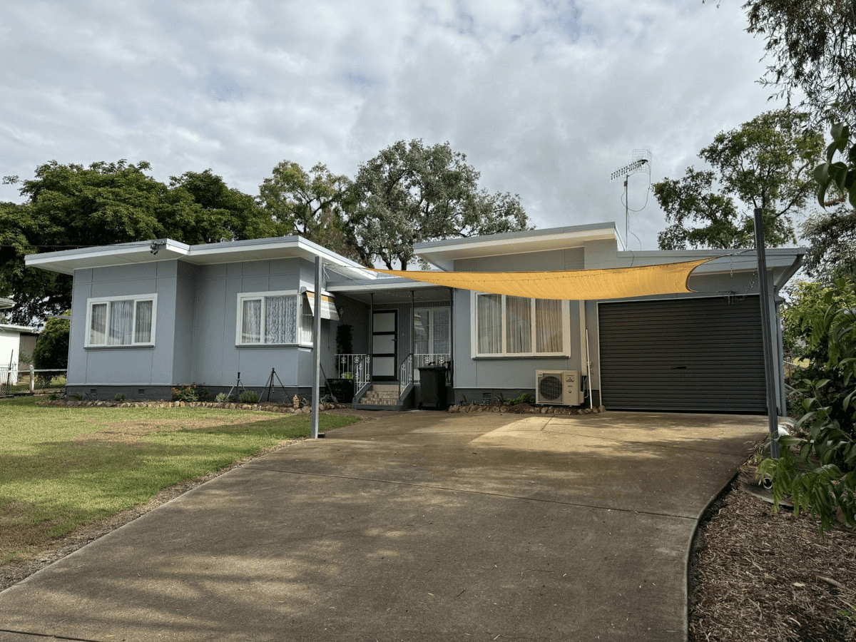 4 Landsborough Street, MONTO, QLD 4630