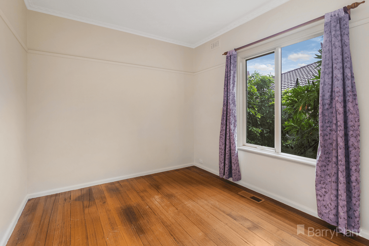 9 Ingot Road, DIGGERS REST, VIC 3427