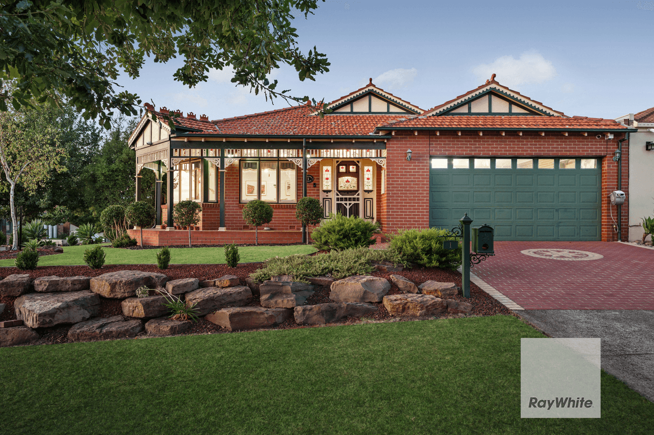 1 Lewiston Grove, GREENVALE, VIC 3059