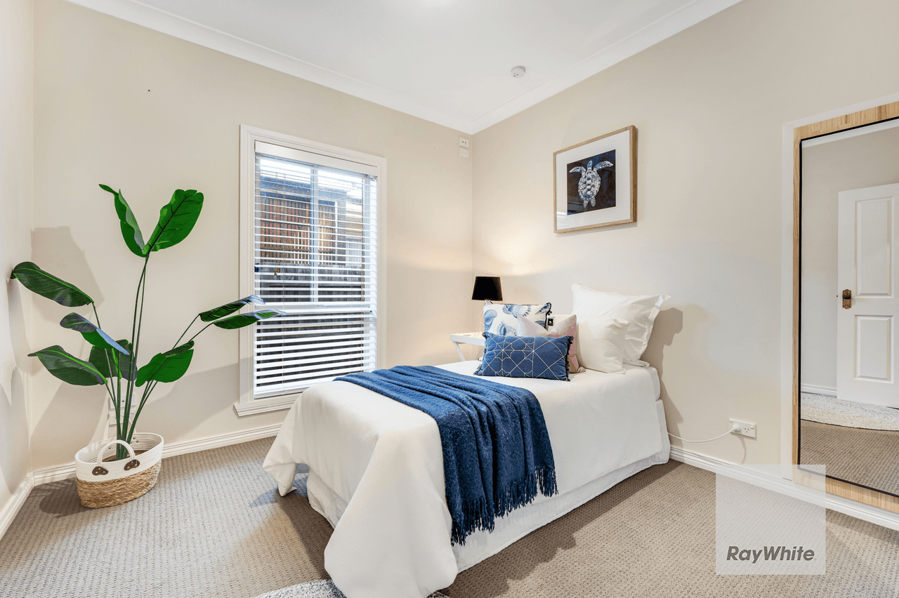 1 Lewiston Grove, GREENVALE, VIC 3059